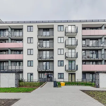 Apartment Relax&comfort New Waw 50 Sqm With Terrace, Garden, Free Parking And Ac *