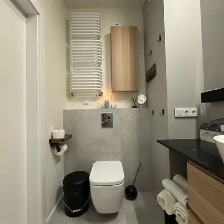 Relax&comfort New Waw 50 Sqm With Terrace, Garden, Free Parking And Ac Apartment *