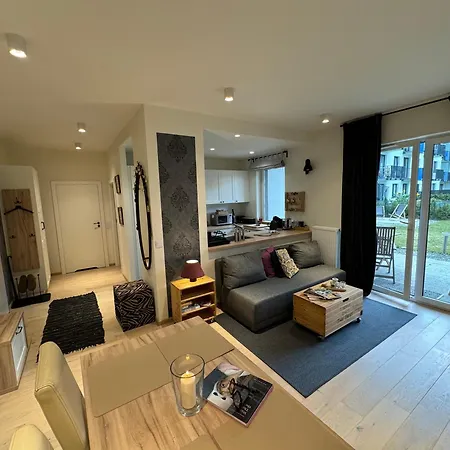 Apartment Relax&comfort New Waw 50 Sqm With Terrace, Garden, Free Parking And Ac Warsaw