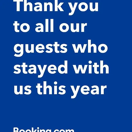 Elegant With Private Garden, Ac And Garage, Near Airport Appartement *