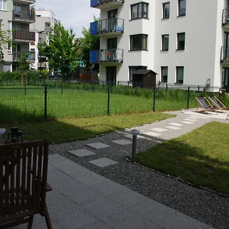 Relax&comfort New Waw 50 Sqm With Terrace, Garden, Free Parking And Ac Lägenhet *