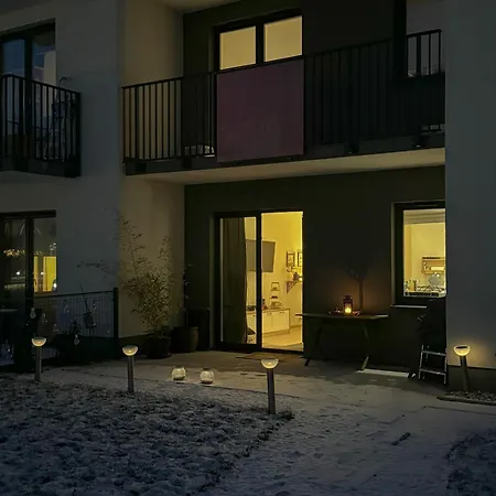 Lägenhet Relax&comfort New Waw 50 Sqm With Terrace, Garden, Free Parking And Ac Warszawa