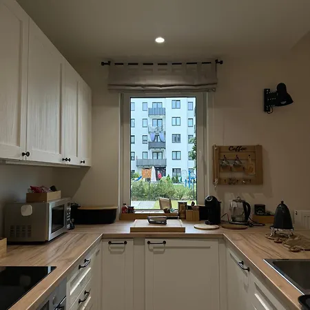 Relax&comfort New Waw 50 Sqm With Terrace, Garden, Free Parking And Ac Lägenhet